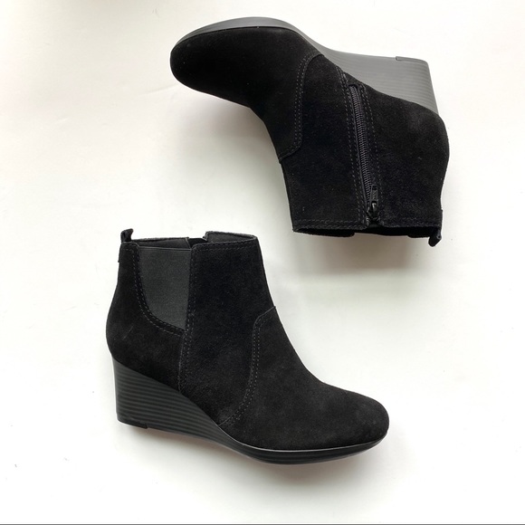 clarks black suede wedge boots